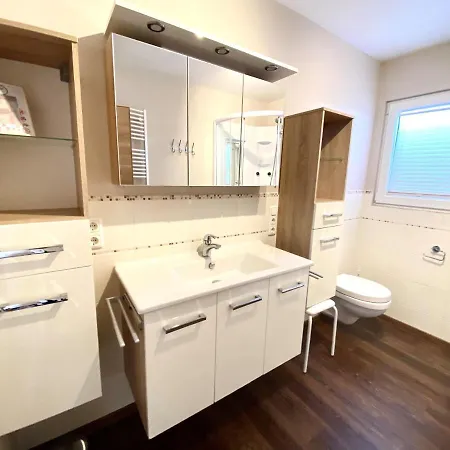 Vislust Modernes Holzhaus Am Ijsselmeer Mit Eigenen Steg بيت للعطل Wervershoof