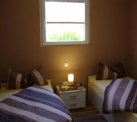 بيت للعطل Vislust Modernes Holzhaus Am Ijsselmeer Mit Eigenen Steg