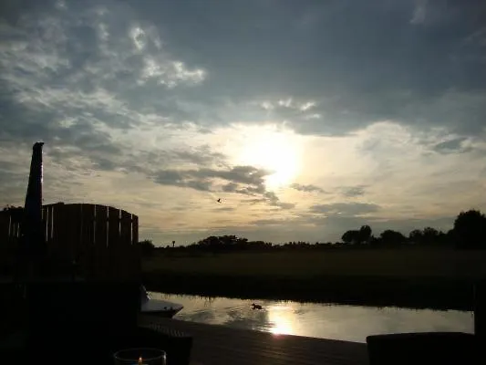 Vislust Modernes Holzhaus Am Ijsselmeer Mit Eigenen Steg * Wervershoof